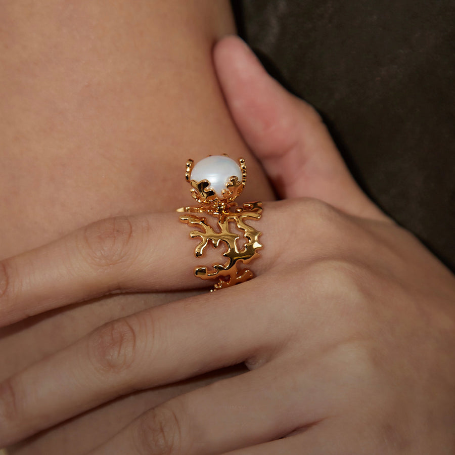 PEARLWING Big Pearl Coral Ring