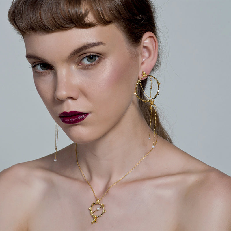 LOST IN EDEN'S GARDEN 18K Gold Plated Pearl Pendant Necklace