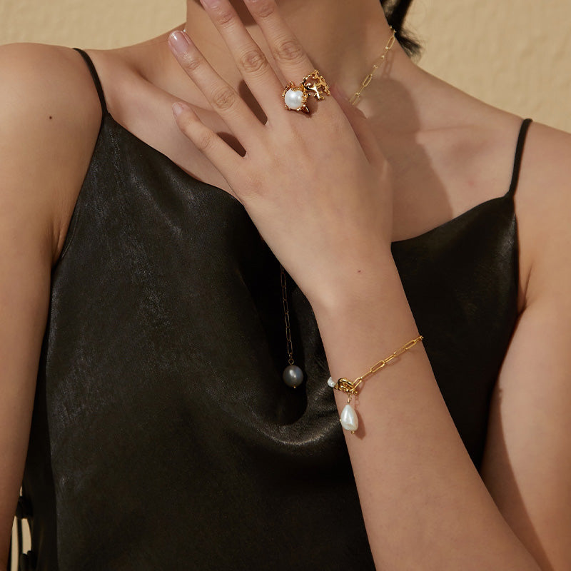 PEARLWINGDiamond Pearl Chain Bracelet