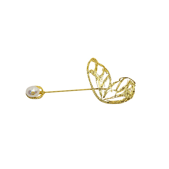 PEARLWING Butterfly pearl brooch