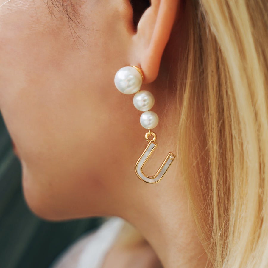 'The Alphabet Collection' 18K gold plated 26 Letter Mother of Pearl Shell Pendant Asymmetric Diamond Pearl Earrings