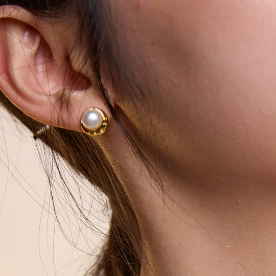 Moonlit Grace / Lunar Phase& Moon Minimalist Pearl Stud Earrings