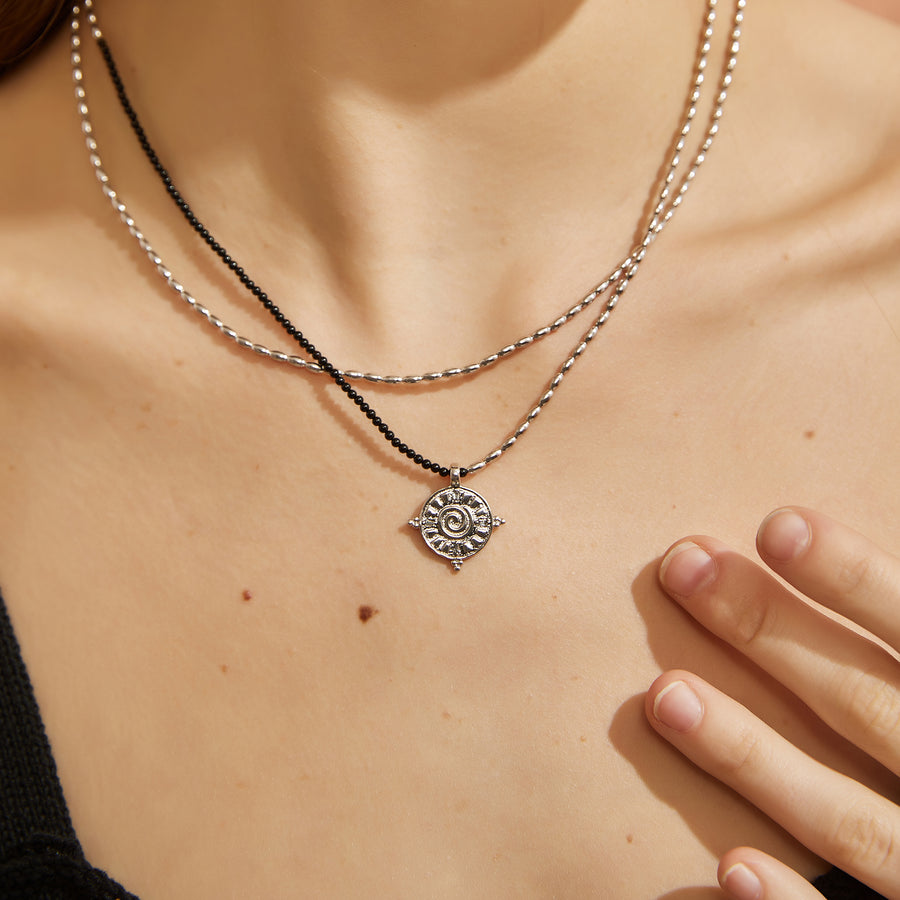 「Three Charms」simple beaded necklace