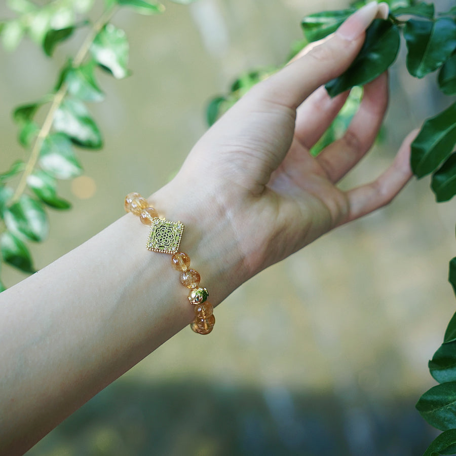 「Three Charms」 Sundial &Lotus& The endless love knot Citrine beaded bracelet