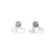 「Three Charms」 Venus Bound the endless love knot fan-shaped mother-of-pearl earrings & ear clips