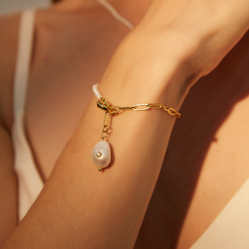 REVERIE Diamond Pearl Chain Bracelet